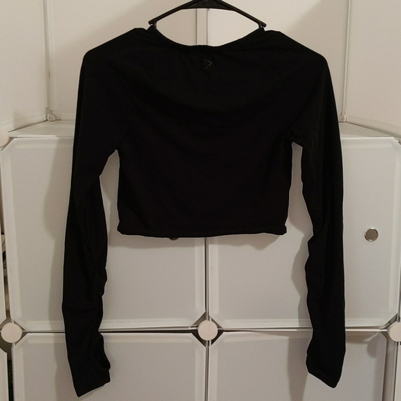 • GymShark Cropped Long Sleeve Shirt • - Picture 3 of 7